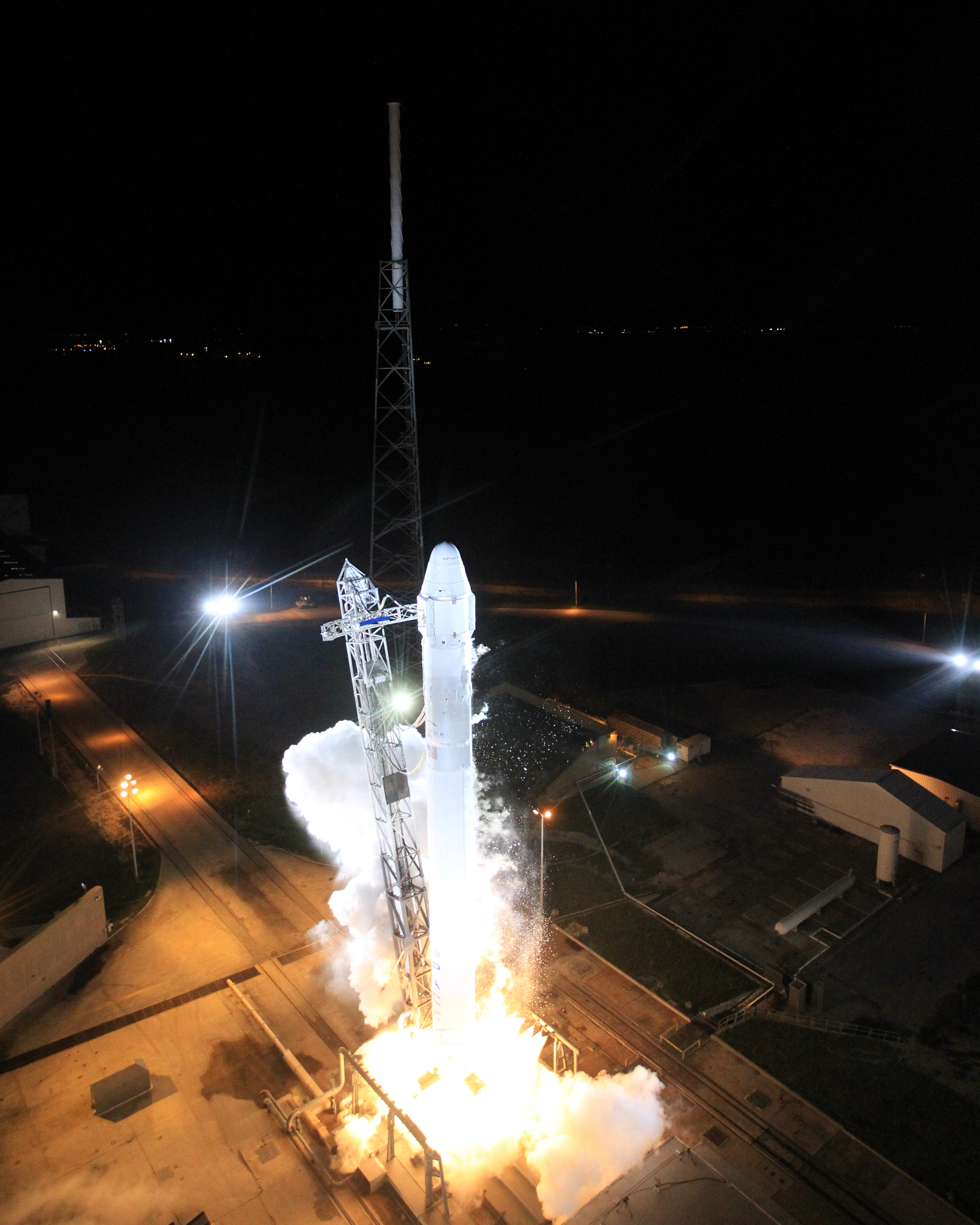 SpaceX Dragon Capsule Chasing Space Station in Orbit